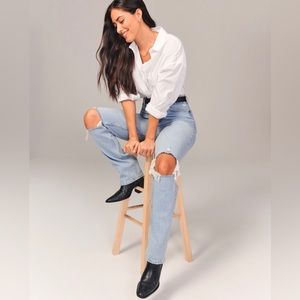 Curve Love Ultra High Right 90s Straight Jean